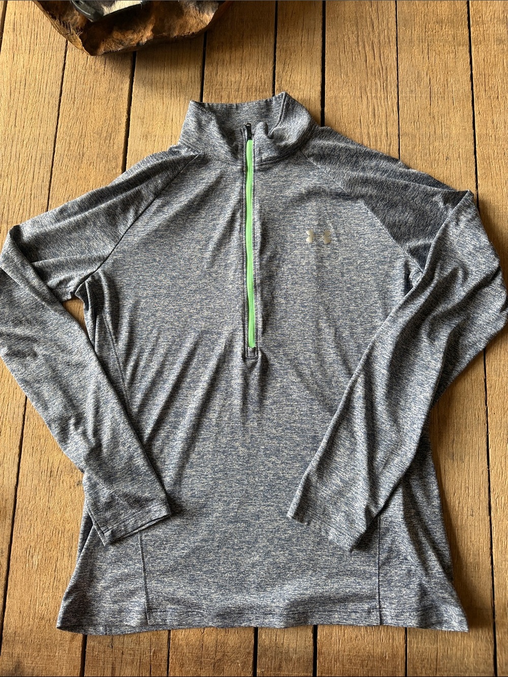 Under Armour heat gear 1/4 zip up Large long sleeve